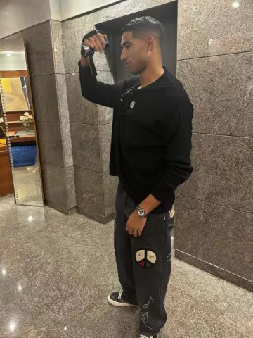 Rolex White Gold & Black Cosmograph Daytona worn by Achraf Hakimi on the Instagram account @achrafhakimi