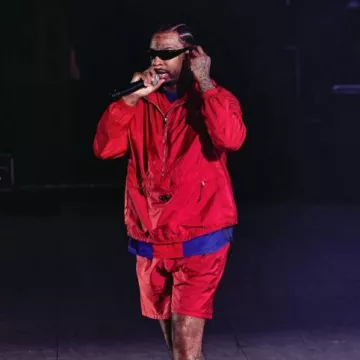 Gafas de sol Prada Black Narrow Wrap usadas por 21 Savage en la cuenta de Instagram @thejohncanon