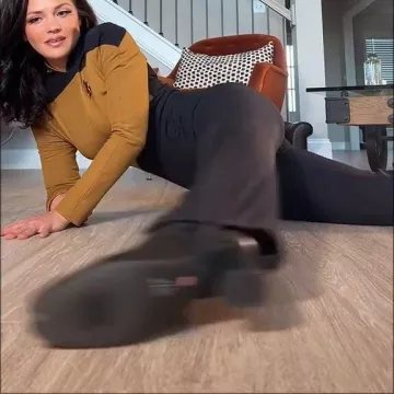 Boots (Hannah Klein) in thehannahklein