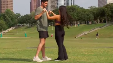 Lululemon Wunder Train Strappy Racer Bra Ribbed worn by Jenn Tran as seen in The Bachelorette (S21E07)