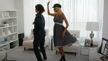 Gorra de violinista Brixton usada por Chanel Ayan como se ve en The Real Housewives of Dubai (S02E12)