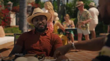 Haut de polo Dolce & Gabbana porté par Philip Banks (Adrian Holmes) comme on le voit dans Bel-Air (S03E07)