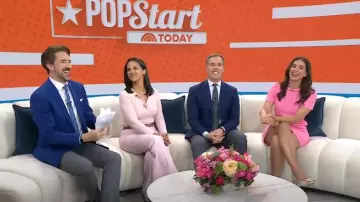 Robe en tweed Eliza J Braid Detail en rose portée par Angie Lassman comme on le voit dans Today le 2 septembre 2024