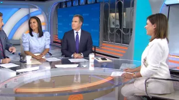 Cinq a Sept Kylie Chaqueta con detalle de cristal Daisy en humo marfil usada por Chloe Melas como se ve en Today el 2 de septiembre de 2024