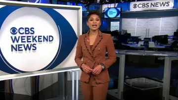 Veronica Beard Arte Stretch Flare Slit Pants in Dark Ochre worn by Jericka Duncan as seen in CBS Evening News on September 2, 2024