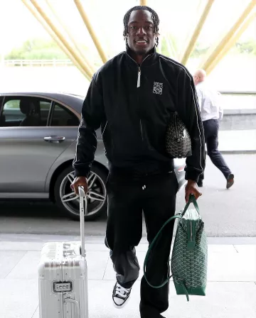 Pantalon de survêtement Loewe Black Piped Trim Anagram porté par Noni Madueke sur le compte Instagram @england