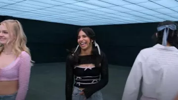 Shein Bowknot & Ruffle Trim Pleated Cami Top worn by Ezrela as seen in Pop Star Academy: KATSEYE (S01E05)