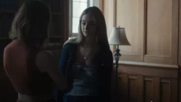 Top de Zadig & Voltaire Twista usado por Lucy Albright (Grace Van Patten) como se ve en Tell Me Lies (T02E01)