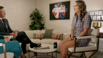 Sandro Amadora Denim Trim Houndstooth Tweed Mini Dress usado por Ginger Zee como se vio en Good Morning America el 3 de septiembre de 2024