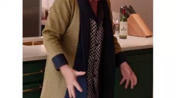 Only Murders in the Building Outfits: Oliver Putnam (Martin Short) wears Wavy Pattern Coat in season 4, episode 1 of the TV series