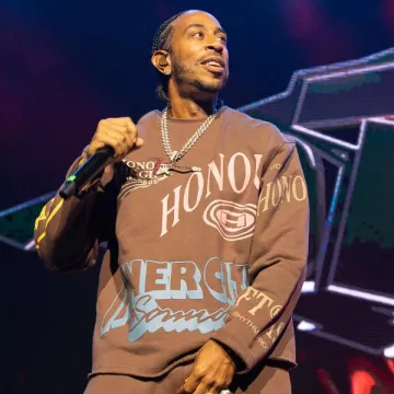 Ludacris is wearing brown sweater for PNE Summer Night Concerts at Pacific Coliseum on August 30, 2024 in Vancouver