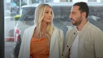 Anine Bing Quinn Blazer Quinn porté par Heather Altman comme on le voit dans Million Dollar Listing Los Angeles (S15E09)