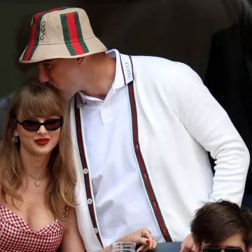 Travis Kelce is wearing Gucci White Cardigan at US Open 2024 on September 8, 2024