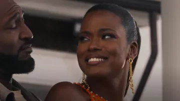 Ben Amun Hammered 24K Gold-Plated Chain Drop Earrings worn by Vivian Banks (Cassandra Freeman) as seen in Bel-Air (S03E10)