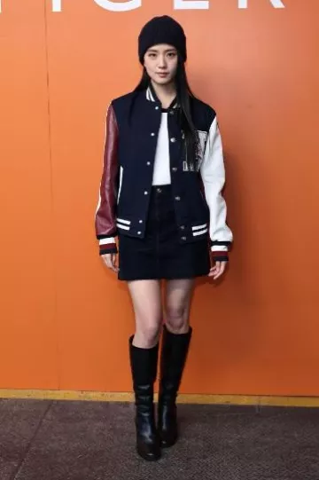 Tommy Hilfiger Th Monogram Leather Knee High Boot worn by Jisoo at Tommy Hilfiger Fashion Show on September 9, 2024