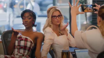 Gucci Interlocking Earrings with Pearl worn by Emma Hernan as seen in Selling Sunset (S08E03)