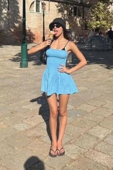 Bolso de bolsillo de cuero Miu Miu Nappa usado por Olivia Rodrigo en su publicación de Instagram el 4 de septiembre de 2024