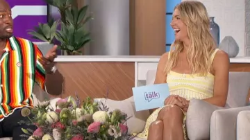 Mini-robe Simkhai Franklin portée par Amanda Kloots comme on le voit dans The Talk le 10 septembre 2024