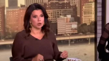 Haut à épaules tombantes côtelées Lafayette 148 porté par Ana Navarro comme on le voit dans The View le 6 septembre 2024