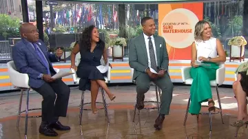 Cinq a Sept Catalina Vestido camisero midi sin mangas en azul marino usado por Sheinelle Jones como se ve en Today el 12 de septiembre de 2024