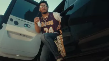 Vans OTW Old Skool 36 x Satoshi Nakamoto Noir Vert Stud porté par Veeze en Babyface Ray, Veeze - Wavy Navy University (Vidéo Officielle)