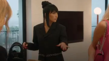 Blazer de eslabones negros de Dion Lee usado por Breana Tiesi como se ve en Selling Sunset (T08E06)