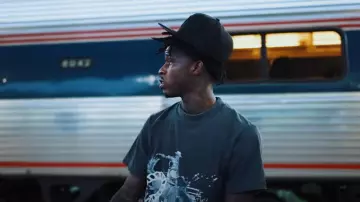 Saint Vanity Black Vanity Stable T Shirt worn by Quando Rondo in Quando Rondo - 16hunnit [Official Video]