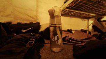 Inoxtag uses an Air Up water bottle in its documentary Kaizen: 1 year to climb Everest!
