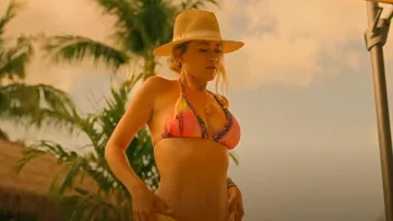 Camilla Bikini Bola South Beach Sunrise worn by Eve Stripling (Meredith Hagner) as seen in Bad Monkey (S01E02)