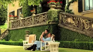 Les lieux de tournage du film Casino Royale : James Bond (Daniel Craig) se repose dans les jardins de la Villa del Balbianello sur le lac de Côme en Italie