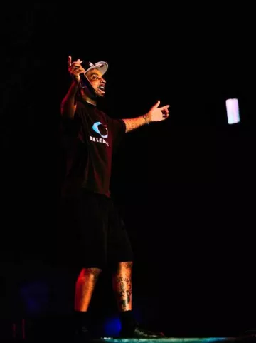 Short Activewear Stretch Noir Balenciaga porté par 21 Savage sur le compte Instagram @21savage