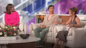 Veja Wata II Low Ripstop Sneaker in Kaki Pierre worn by Jerry O'Connell as seen in The Talk on  September 12, 2024