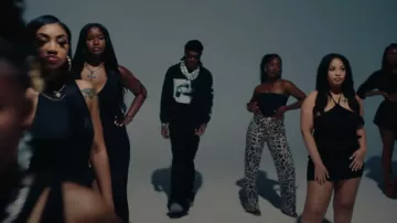 Rick Owens Jean évasé Bolan ciré noir porté par Lil Baby dans 4Batz & Lil Baby - Roll Da Dice (Vidéo Officielle)