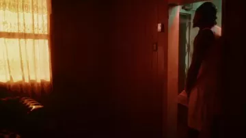 Pantalones cortos de fútbol Baggy blancos de Balenciaga usados por Future in Future - TOO FAST (Video musical oficial)