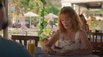 ME+EM Vestido midi con estampado de flores delicadas en mezcla de lino usado por Susan Ryeland (Lesley Manville) como se ve en Moonflower Murders (T01E06)