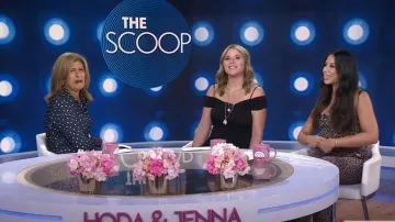 Rosetta Getty Collective Vestido de corpiño fruncido con hombros descubiertos usado por Jenna Bush Hager visto en Today el 18 de septiembre de 2024