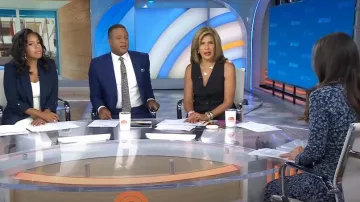 Zara Blazer with Rolled-Up Sleeves worn by Sheinelle Jones as seen in Today on September 23, 2024