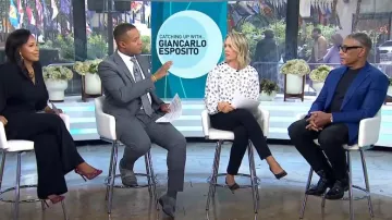 Reiss Jolie Lips Print Long Sleeve Top worn by Dylan Dreyer as seen in Today on September 24, 2024
