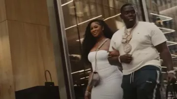 Petit T-Shirt Triomphe Blanc Céline porté par Sheff G dans Sheff G - Bless Ha (Vidéo Officielle)
