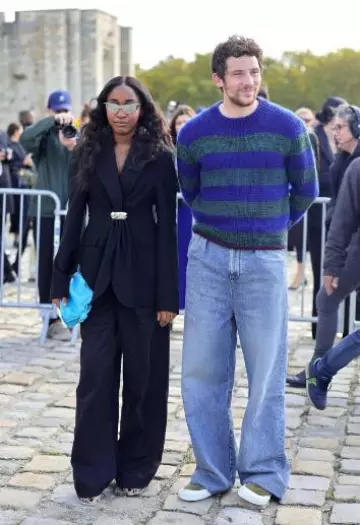 Loewe Flash Sunglasses worn by Ayo Edebiri at Loewe Show on September 27, 2024