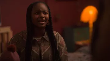 Kendra Scott Elisa Gold Pendant Necklace In Azalea Illusion worn by Naima Stewart (Aderinsola Olabode) as seen in Reasonable Doubt (S02E06)