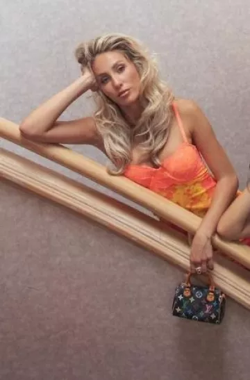 Louis Vuitton Monogram Multicolor Mini Sac Hl Speedy usado por Alix Earle en su Instagram el 26 de septiembre de 2024