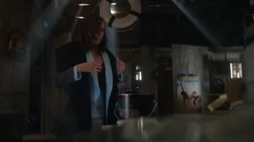 Veronica Beard Tani Flared Trousers worn by Bev Melon (Molly Shannon) as seen in Only Murders in the Building (S04E05)