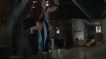 Veronica Beard Tani Flared Trousers worn by Bev Melon (Molly Shannon) as seen in Only Murders in the Building (S04E05)