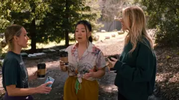 Jake And Jones Meals Latte Chef Pant worn by Ashley (Sherry Cola) as seen in Nobody Wants This (S01E05)