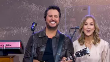 Dolce & Gabbana Chaqueta camisera de cuero perforado usada por Luke Bryan como se vio en Good Morning America el 30 de septiembre de 2024