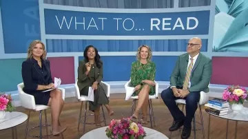 Zara Tailored Blazer with Buttons worn by Sheinelle Jones as seen in Today on October 3, 2024