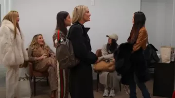 Mochila Louis Vuitton Palm Springs MM usada por Whitney Rose como se ve en The Real Housewives of Salt Lake City (S05E03)