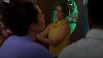 Pilcro Le débardeur à col bénitier porté par Stella Kidd (Miranda Rae Mayo) tel qu’on le voit dans Chicago Fire (S13E01)