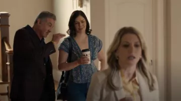 Steve Madden Blacy Hobo Bag worn by Tina Manfredi (Tatiana Lia Zappardino) as seen in Tulsa King (S02E02)